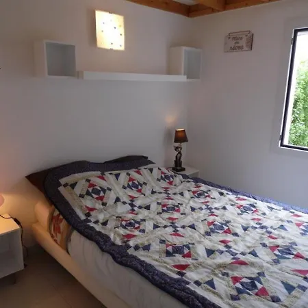 House Agreable Maisonette Dans Avec Piscine La Faute-sur-Mer